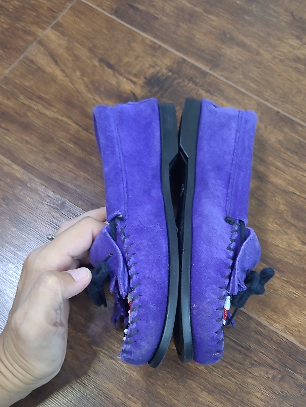 Minnetonka Purple Suede Moccasins with Embossed Insole Size 6 - Picture 2 of 8
